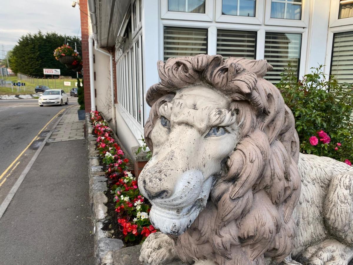 The Masons Arms Hotel Bridgend  Εξωτερικό φωτογραφία