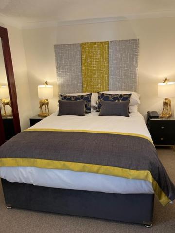The Masons Arms Hotel Bridgend  Εξωτερικό φωτογραφία