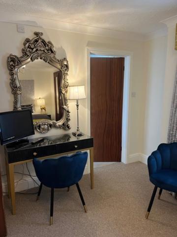 The Masons Arms Hotel Bridgend  Εξωτερικό φωτογραφία