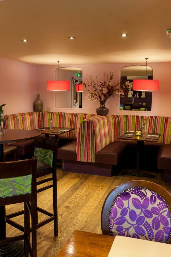 The Masons Arms Hotel Bridgend  Εξωτερικό φωτογραφία